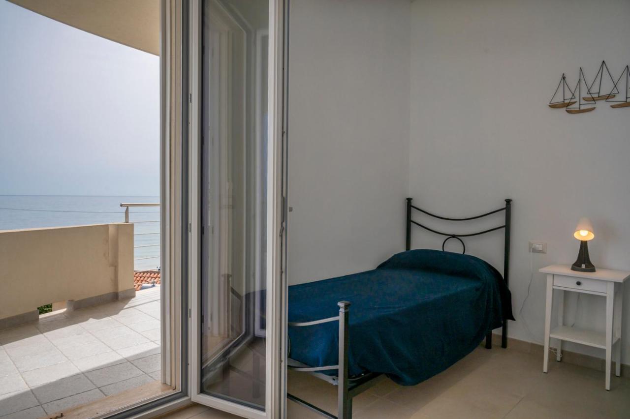 Cicirata Sea Beach - Sicilia Vacanza 아볼라 외부 사진